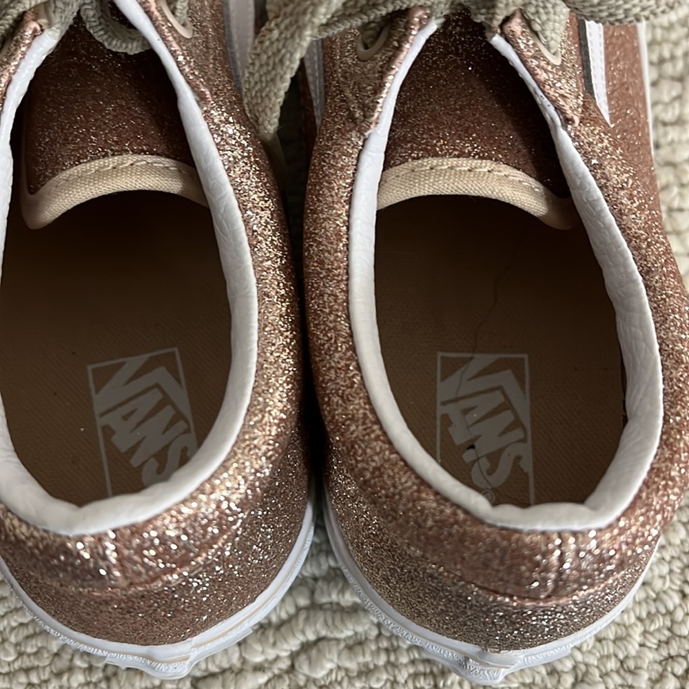 Vans New With No Tags Size 5 - image 8